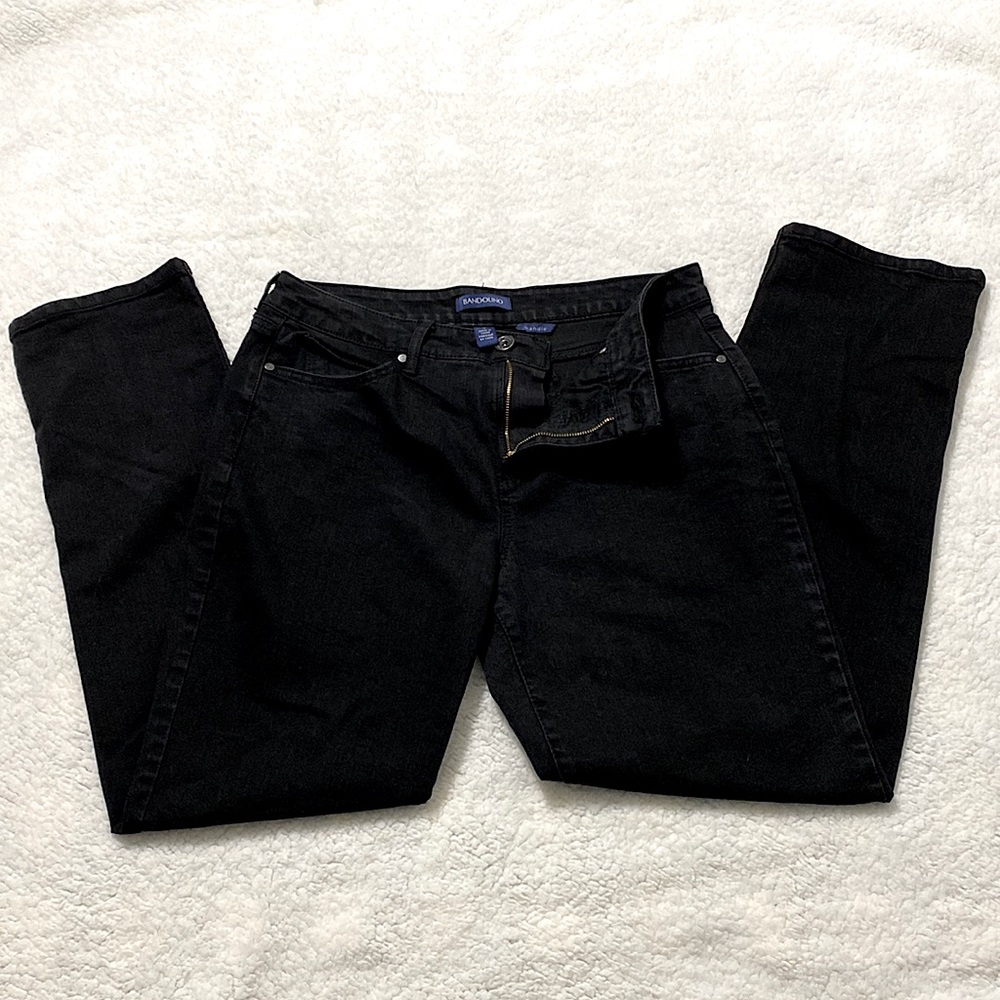 Bandolino black jeans, women’s size 12.